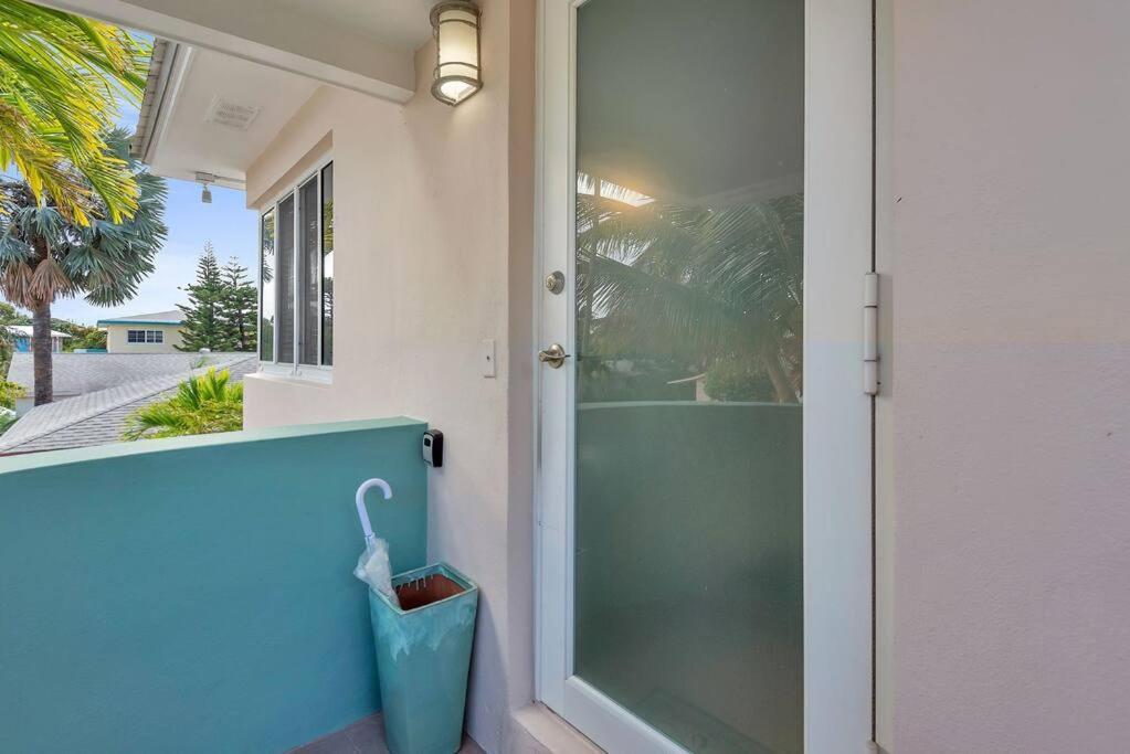 Art Deco Apt W Pool One Mile To Beach Pets Welcome Lake Worth Beach Exterior foto