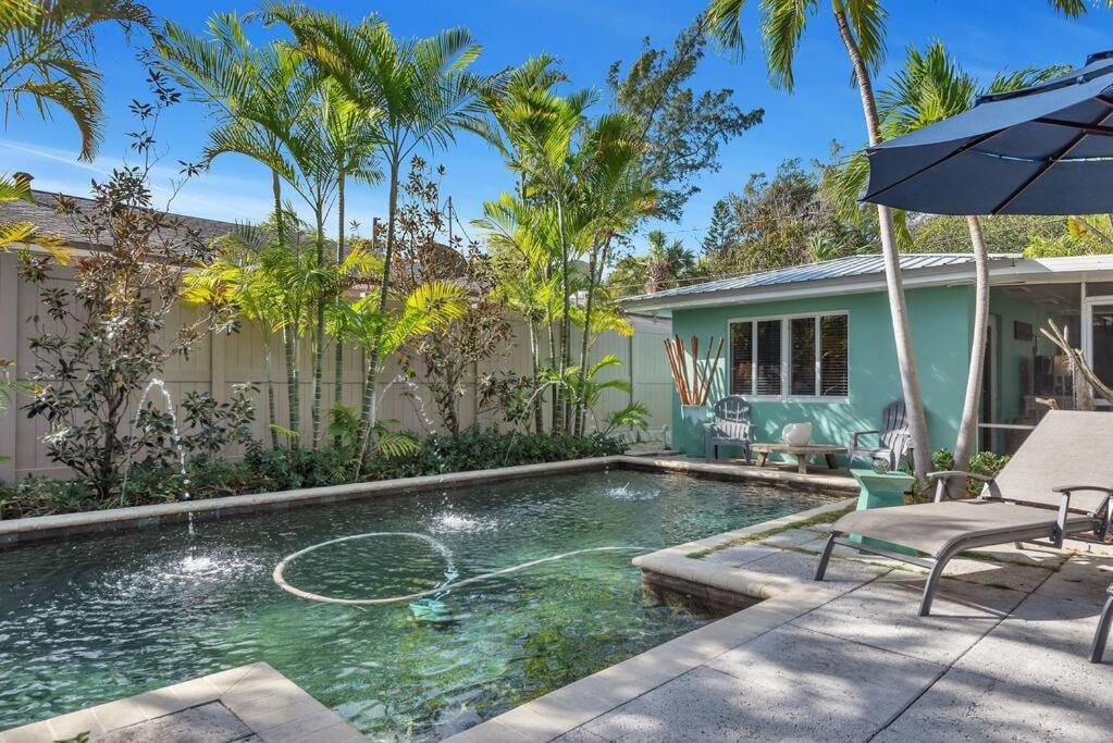 Art Deco Apt W Pool One Mile To Beach Pets Welcome Lake Worth Beach Exterior foto